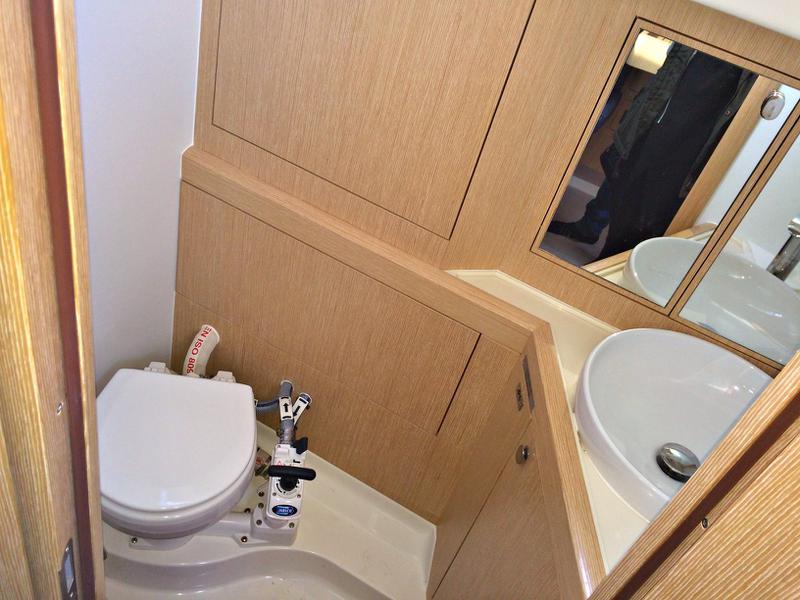 Book yachts online - sailboat - Azuree 41 - Calima - rent