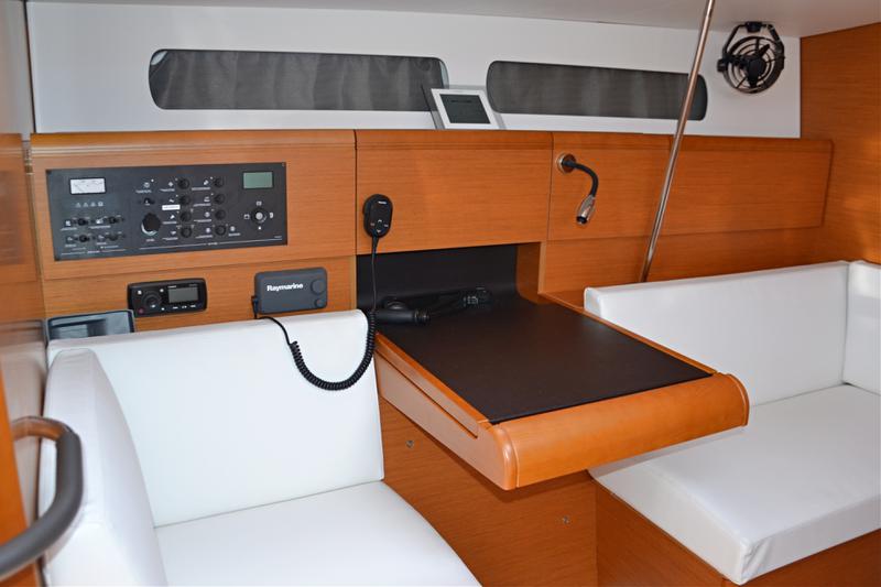 Book yachts online - sailboat - Sun Odyssey 449 - No Stress - rent