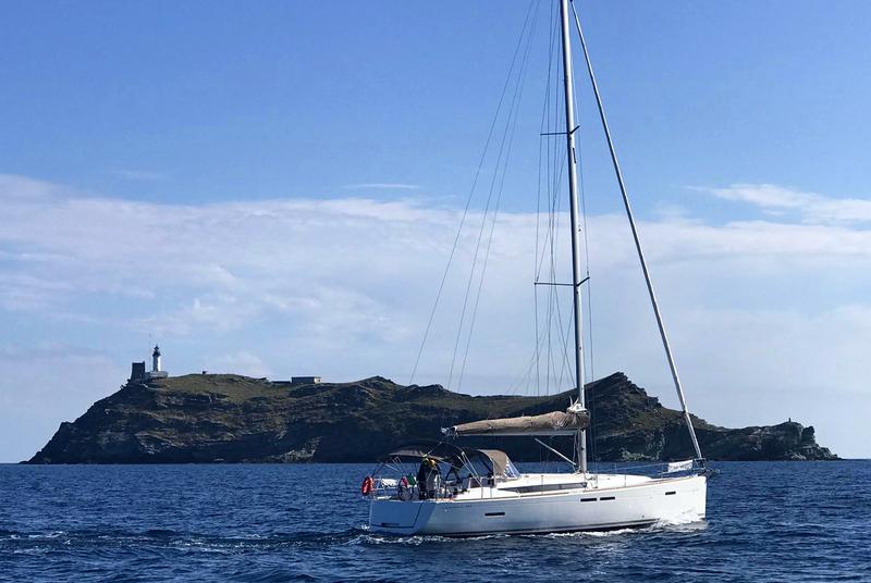 Book yachts online - sailboat - Sun Odyssey 440 - Sail Dance - rent