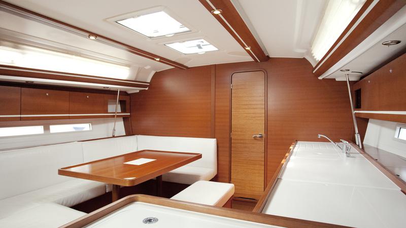 Book yachts online - sailboat - Dufour 445 GL - McLir - rent