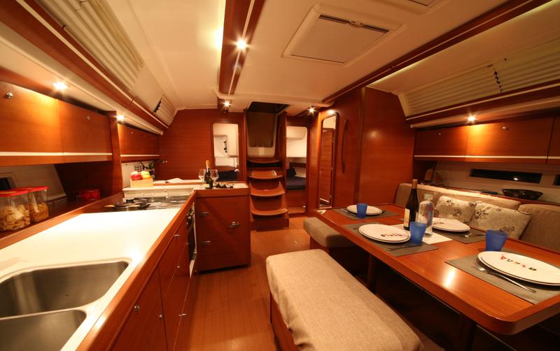 Book yachts online - sailboat - Dufour 445 GL - McLir - rent