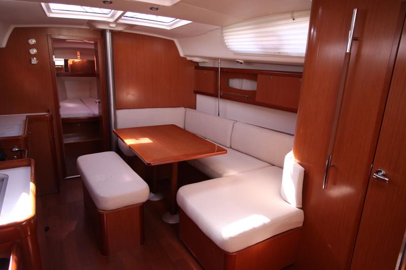 Book yachts online - sailboat - Oceanis 40 - Peppina - rent