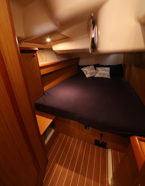 Book yachts online - sailboat - Sun Odyssey 45 Performance - Aurora - rent