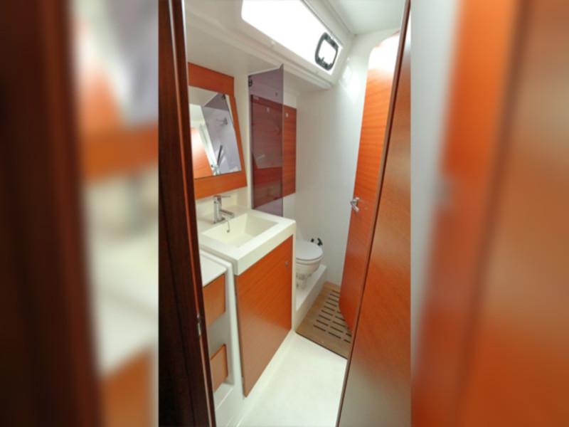 Book yachts online - sailboat - Dufour 512 Grand Large - Head Quarter - rent