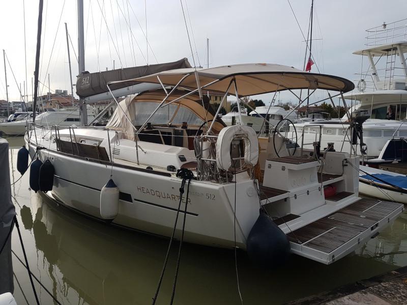Book yachts online - sailboat - Dufour 512 Grand Large - Head Quarter - rent