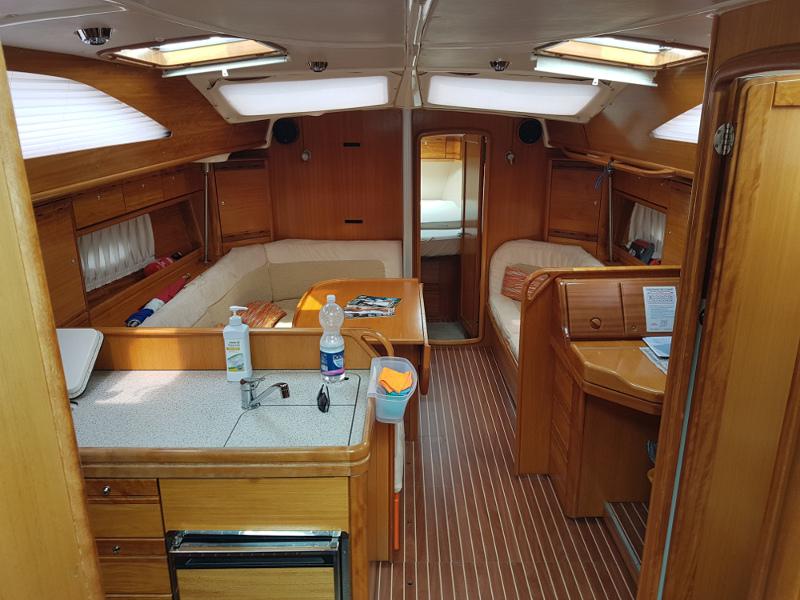 Book yachts online - sailboat - Bavaria 40 Vision - Asch - rent