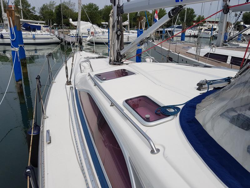Book yachts online - sailboat - Bavaria 40 Vision - Asch - rent