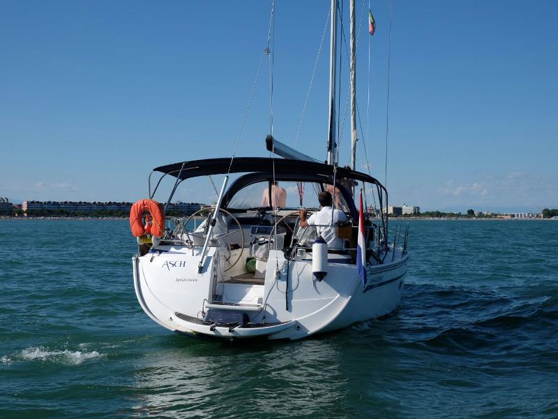 Book yachts online - sailboat - Bavaria 40 Vision - Asch - rent