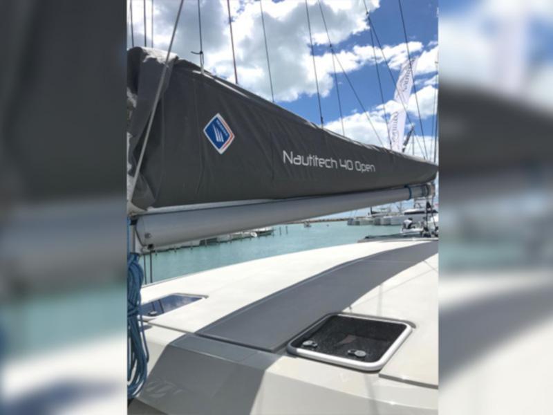 Book yachts online - catamaran - Nautitech Open 40 - Dumbo - rent