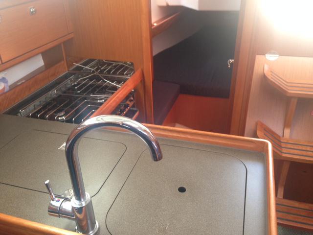 Book yachts online - sailboat - Bavaria Cruiser 34 - Vid - rent