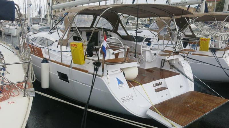 Book yachts online - sailboat - Elan Impression 45 BT - Luma with A/C - rent