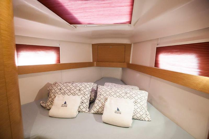 Book yachts online - sailboat - Elan Impression 45 BT - Luma with A/C - rent