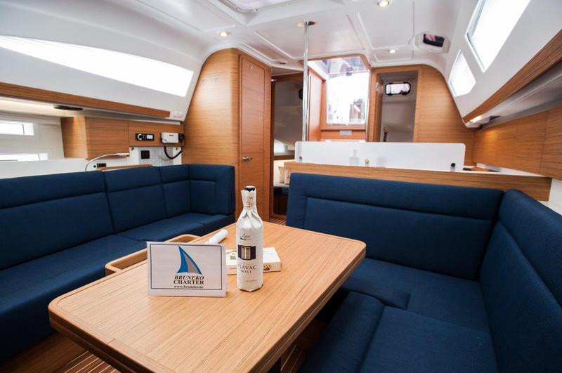 Book yachts online - sailboat - Elan Impression 40 - FORTISS with A/C - rent
