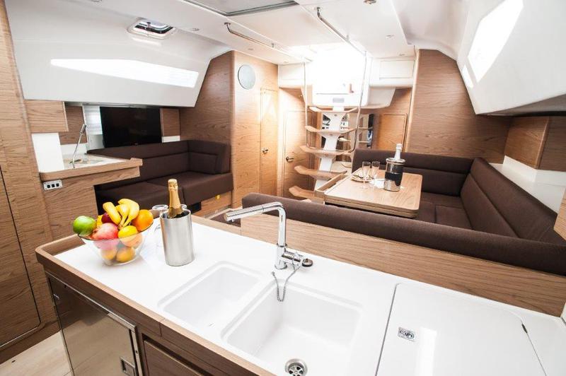 Book yachts online - sailboat - Elan Impression 50 - Sea Duce - rent