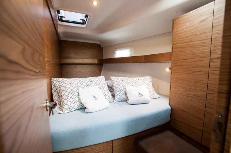 Book yachts online - sailboat - Elan Impression 50 - Sea Duce - rent