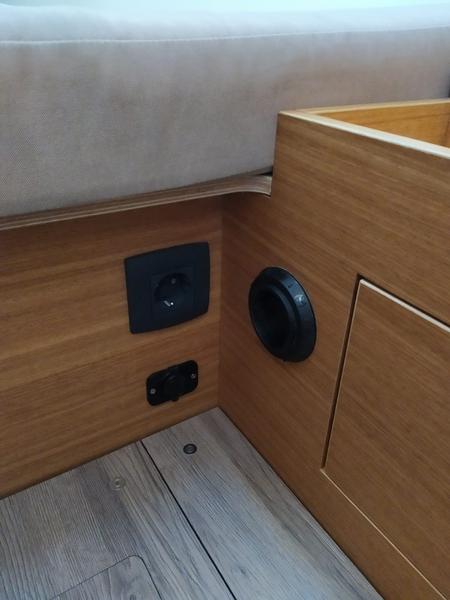 Book yachts online - sailboat - Elan Impression 40.1 - Baby Shark with A/C - rent