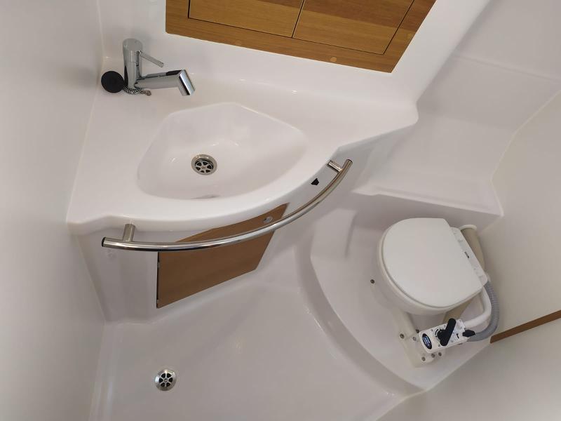 Book yachts online - sailboat - Elan Impression 40.1 - Baby Shark with A/C - rent