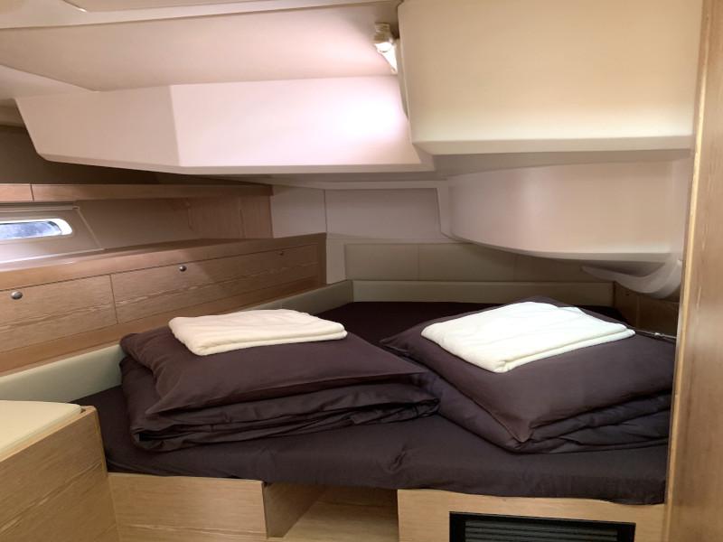 Book yachts online - sailboat - Hanse 575 - BOLSHOY - rent