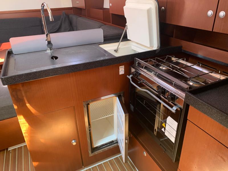 Book yachts online - sailboat - Hanse 445/3 - ZHELAET - rent