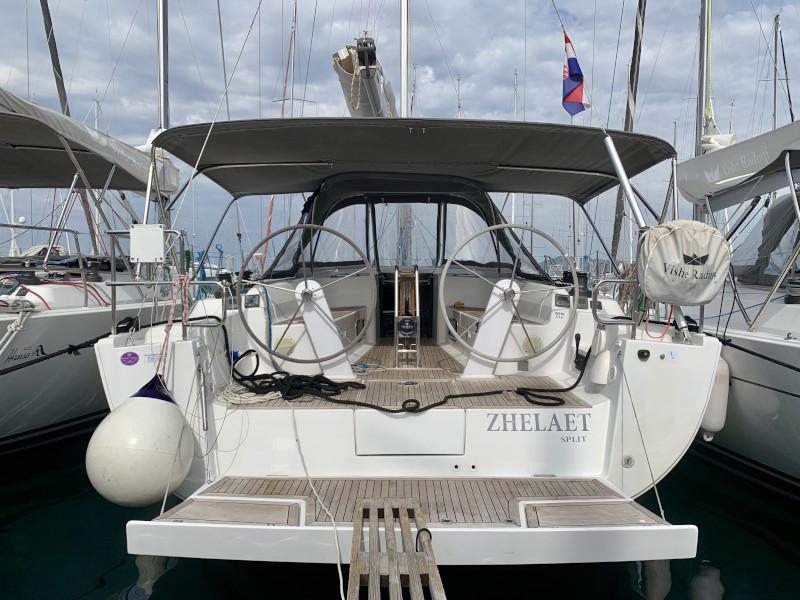 Book yachts online - sailboat - Hanse 445/3 - ZHELAET - rent