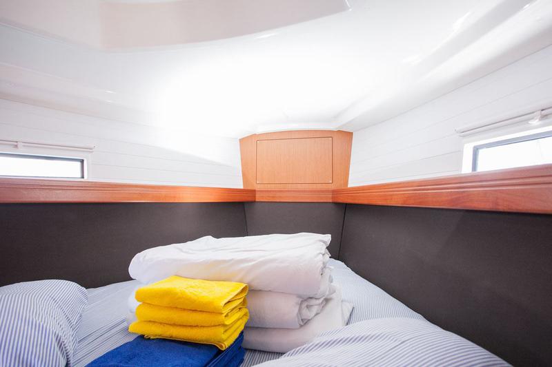 Book yachts online - sailboat - Bavaria Cruiser 37 - Nancy - rent