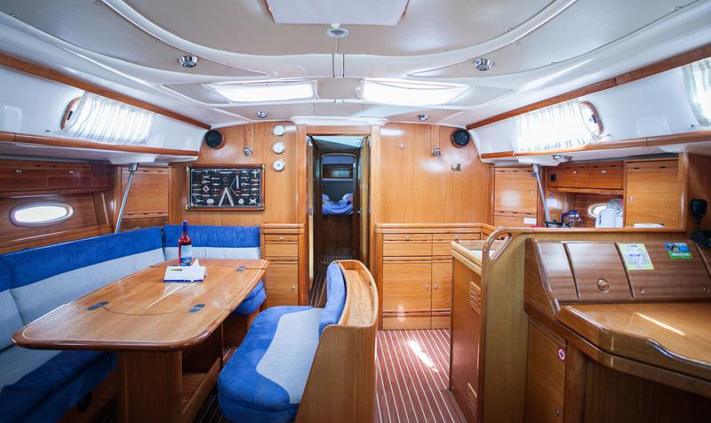 Book yachts online - sailboat - Bavaria 50 Cruiser - Helena 1 - rent