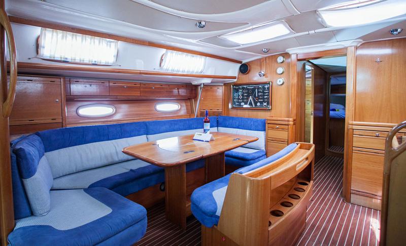 Book yachts online - sailboat - Bavaria 50 Cruiser - Helena 1 - rent