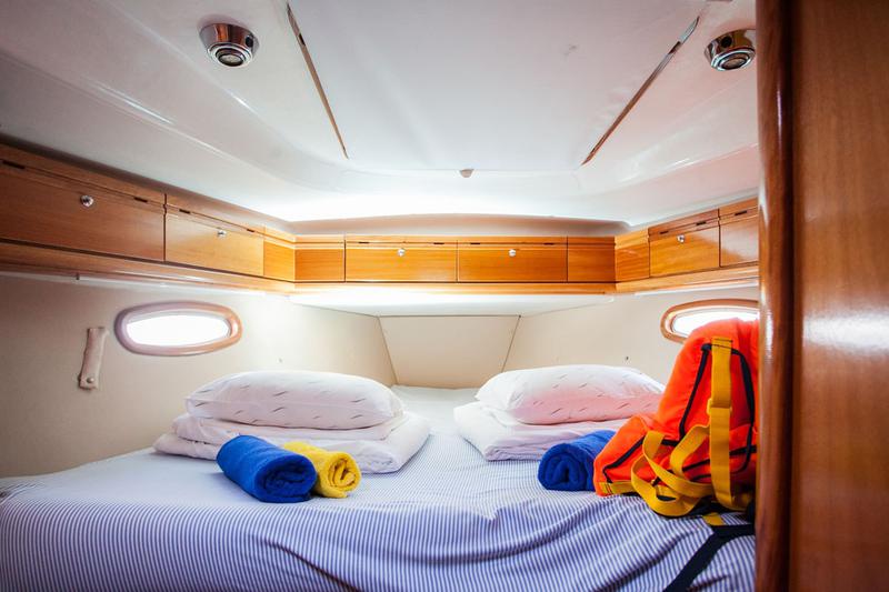 Book yachts online - sailboat - Bavaria 50 Cruiser - Helena 1 - rent