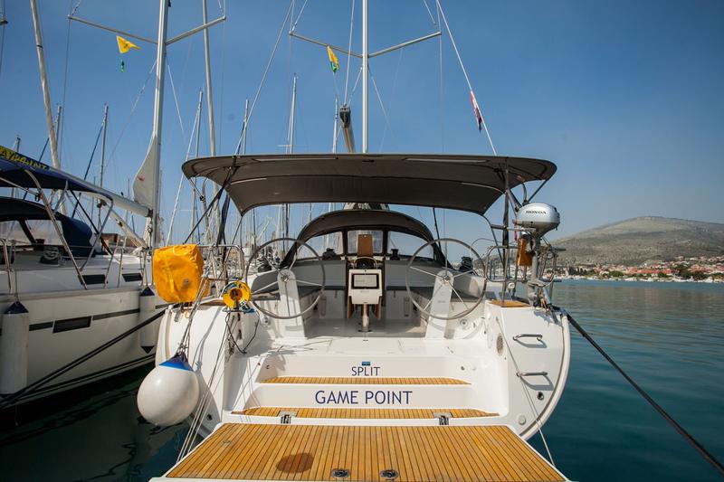 Book yachts online - sailboat - Bavaria Cruiser 51 - Game Point - rent