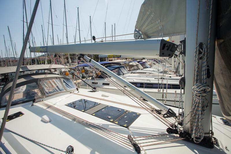 Book yachts online - sailboat - Bavaria Cruiser 51 - Game Point - rent