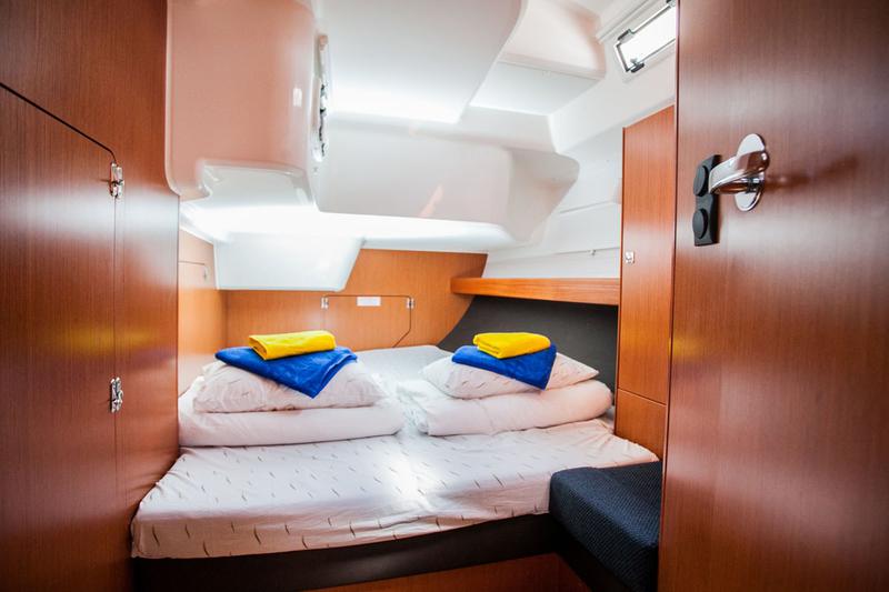 Book yachts online - sailboat - Bavaria Cruiser 51 - Summer Smile - rent