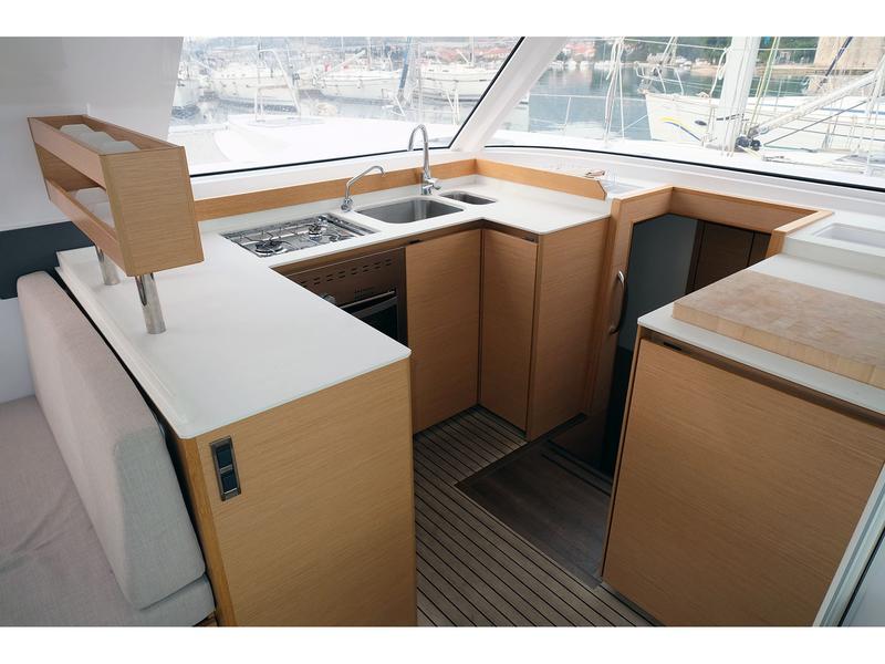 Book yachts online - catamaran - Nautitech Open 40 - BLUE POINT - rent