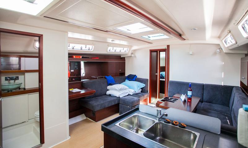 Book yachts online - sailboat - Hanse 445 - Nerej - rent