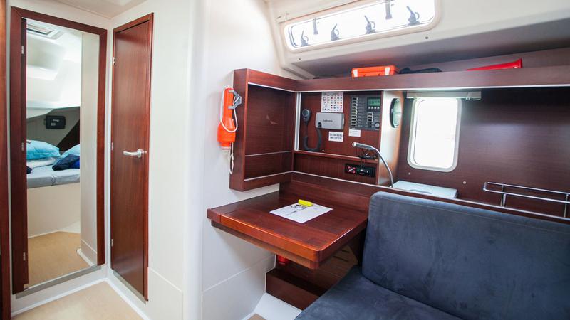 Book yachts online - sailboat - Hanse 445 - Nerej - rent