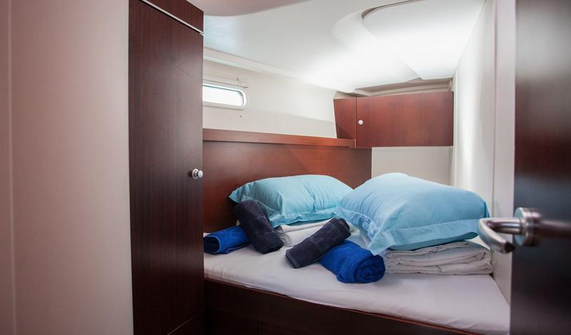 Book yachts online - sailboat - Hanse 445 - Nerej - rent