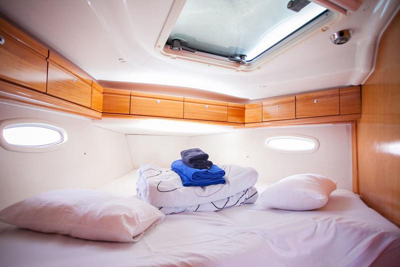 Book yachts online - sailboat - Bavaria 50 Cruiser - Danica - rent