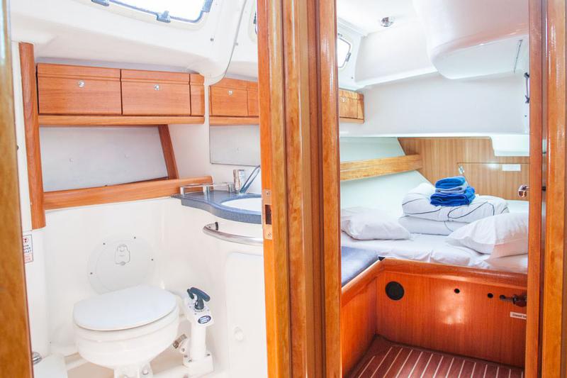 Book yachts online - sailboat - Bavaria 50 Cruiser - Danica - rent