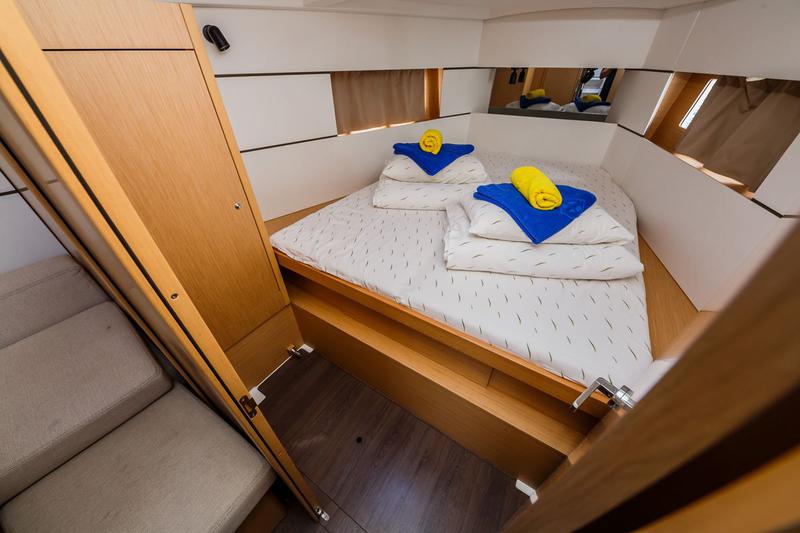 Book yachts online - sailboat - Oceanis 38.1 - Obsession - rent