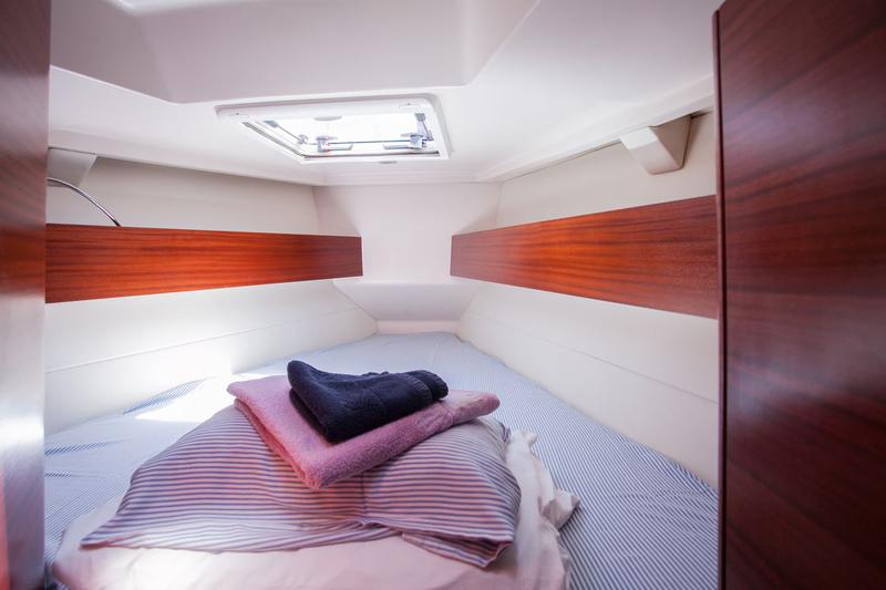 Book yachts online - sailboat - Salona 38 - Olynthia - rent