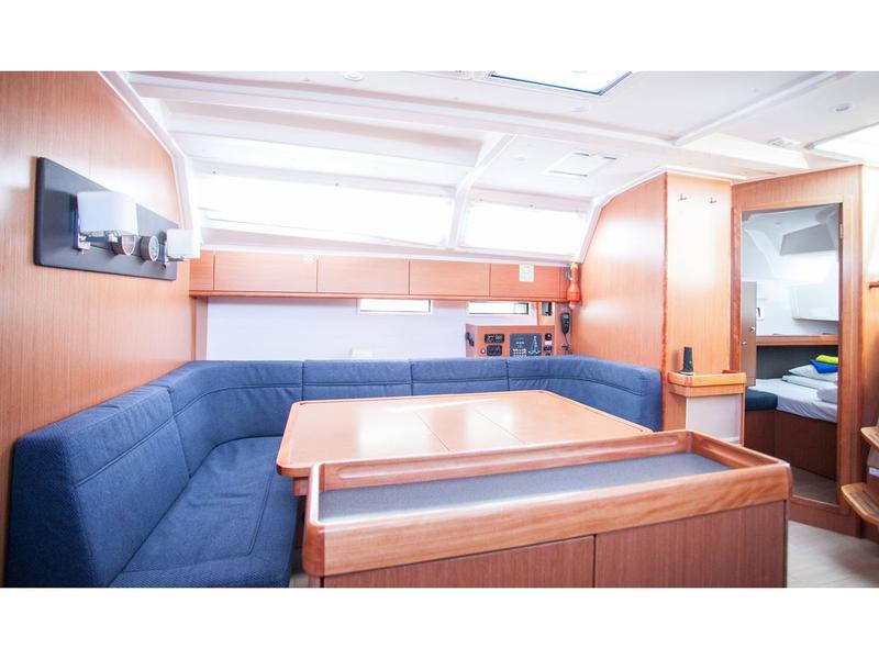 Book yachts online - sailboat - Bavaria Cruiser 46 - Set Point - rent