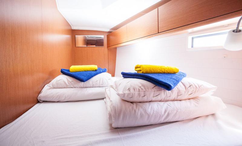 Book yachts online - sailboat - Bavaria Cruiser 46 - Set Point - rent