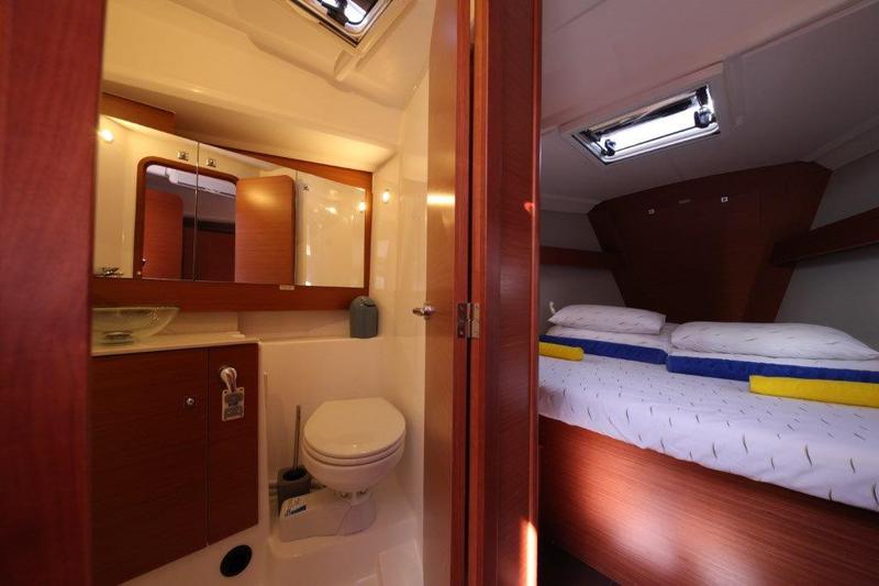 Book yachts online - sailboat - Dufour 412 Grand large - Matul - rent