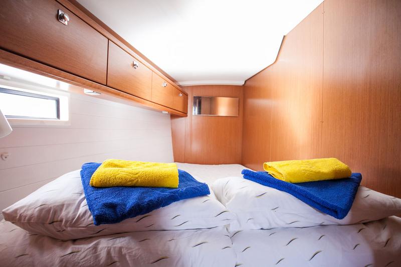 Book yachts online - sailboat - Bavaria Cruiser 46 - Queen Mary - rent