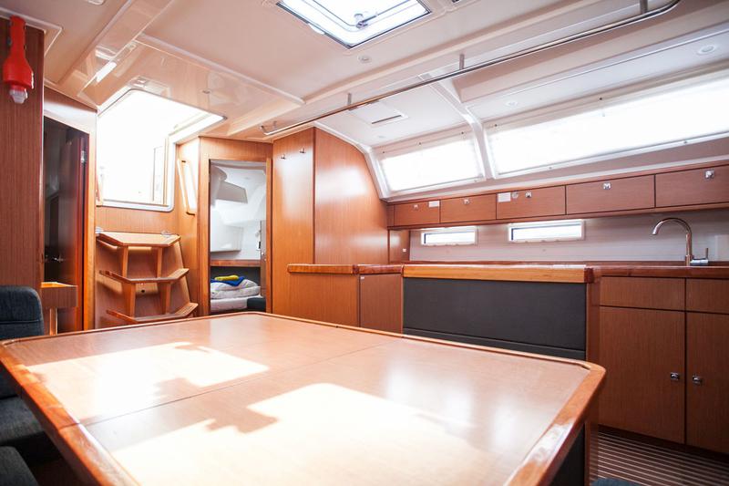 Book yachts online - sailboat - Bavaria Cruiser 46 - Queen Mary - rent