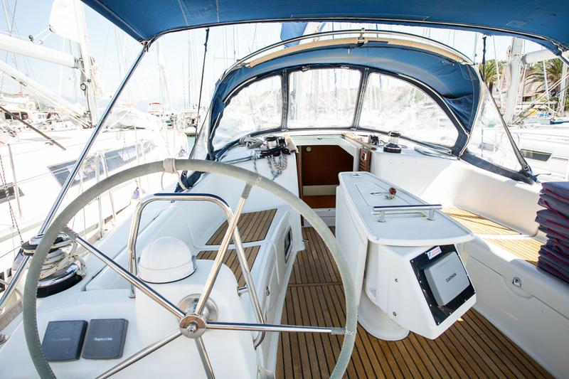 Book yachts online - sailboat - Oceanis 40 - Ventura - rent