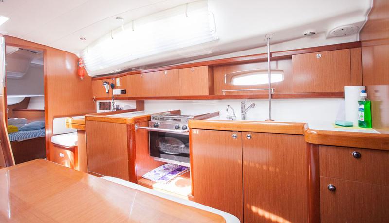 Book yachts online - sailboat - Oceanis 40 - Ventura - rent