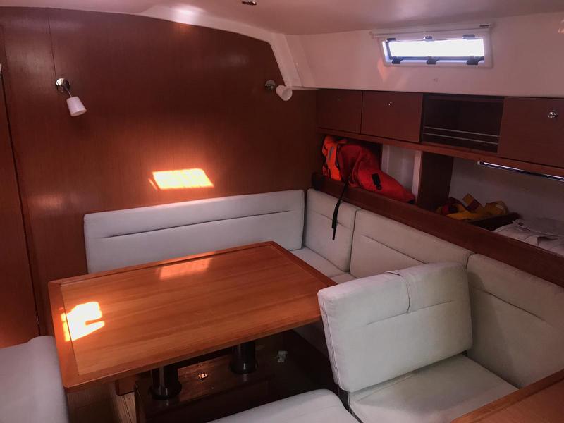 Book yachts online - sailboat - Bavaria Cruiser 45 OW. - Takeo - rent