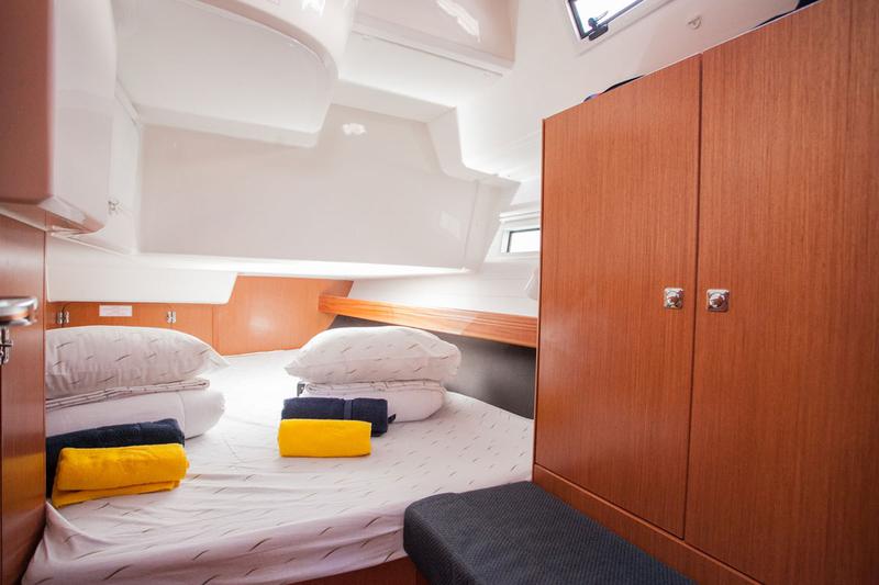 Book yachts online - sailboat - Bavaria Cruiser 41 - Ružica - rent