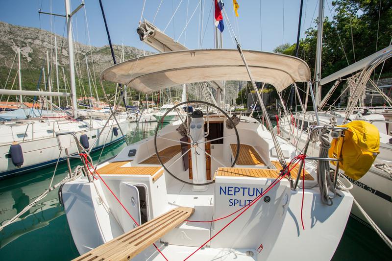 Book yachts online - sailboat - Hanse 355 - Neptun - rent