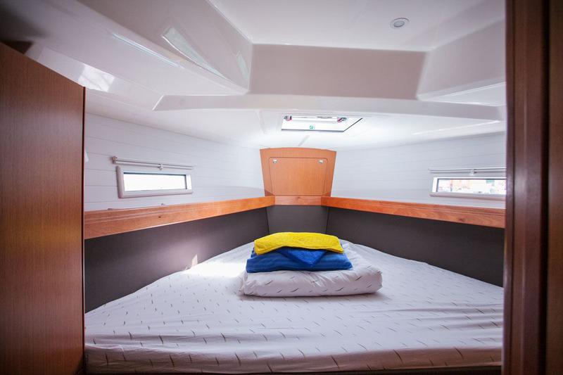 Book yachts online - sailboat - Bavaria Cruiser 41 - Dolce vita - rent